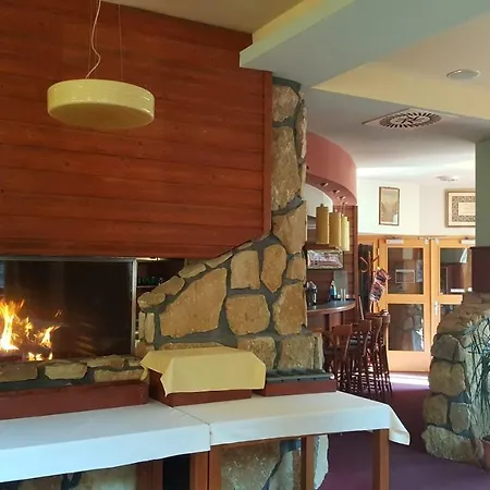 Velveta Hotell Špindlerŭv Mlýn