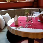 Velveta Hotel 3*