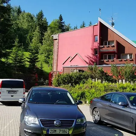 Hotel Velveta 3*