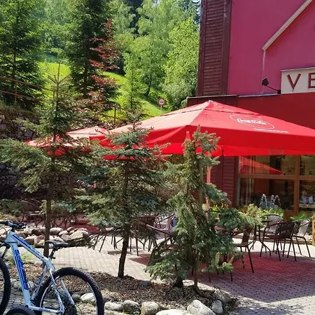 Velveta Готель